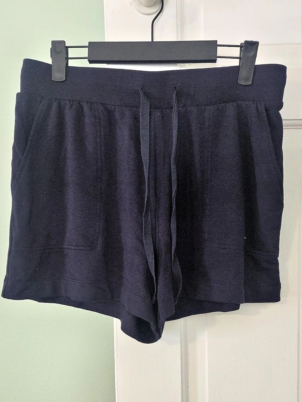 Lou & Grey Signaturesoft Drawstring Shorts Navy In Size Medium